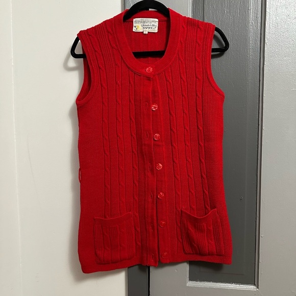 Banana Republic Jackets & Blazers - Sweater Bee BANFF LTD. Vintage Vest